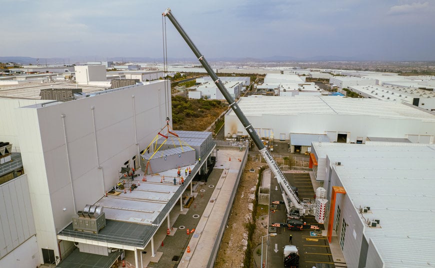 A first in Mexico: Gruas y Maniobras del Bajio takes delivery of a Liebherr LTM 1650-8.1 